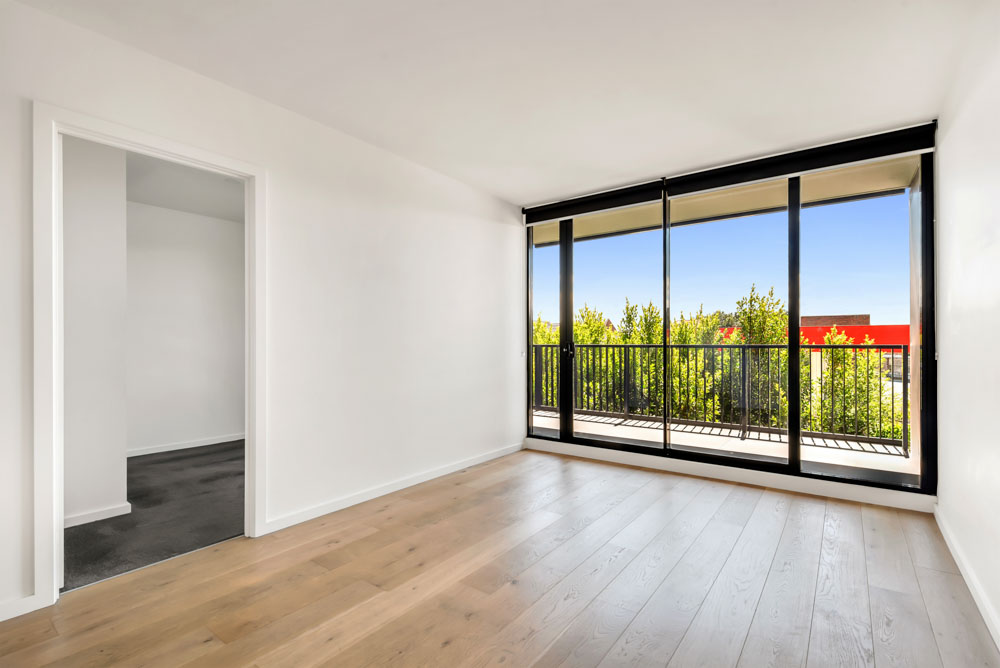 Empty room before virtual staging with digital furniture